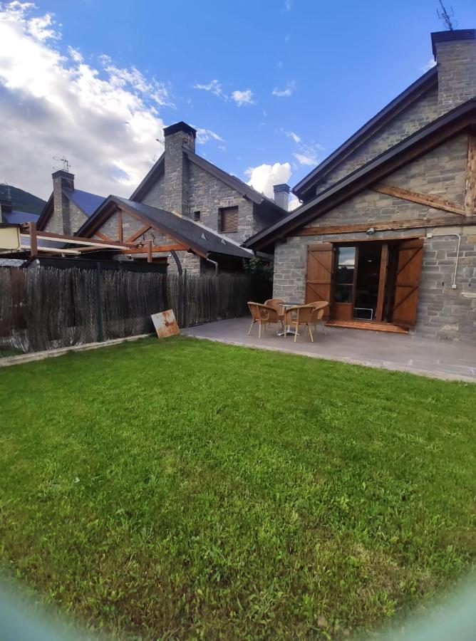 Casa Rayera Villa Villanúa Екстериор снимка